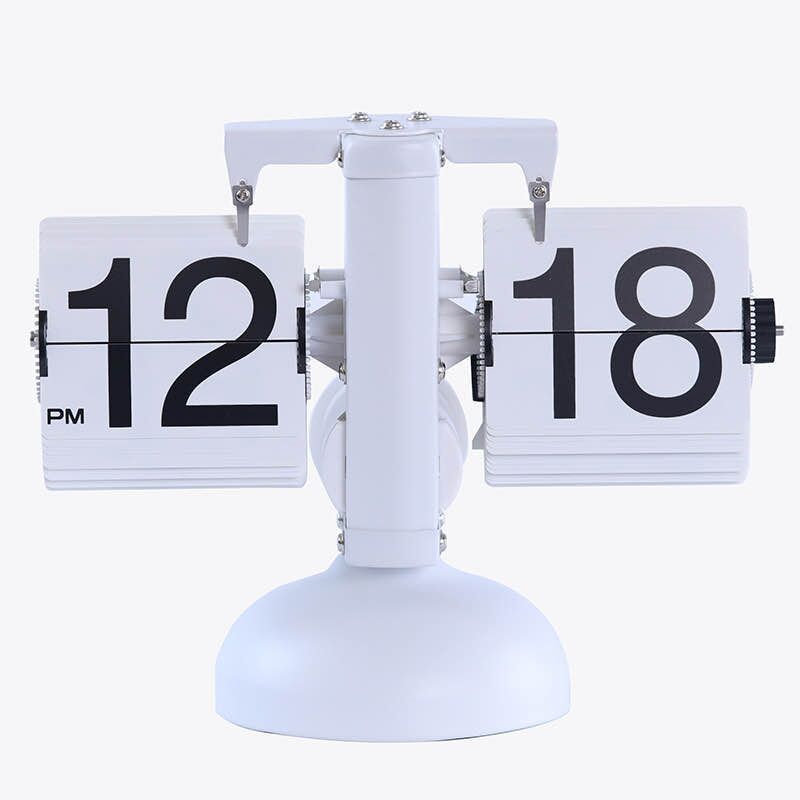 Automatic Turning Retro Minimalist Home Clock