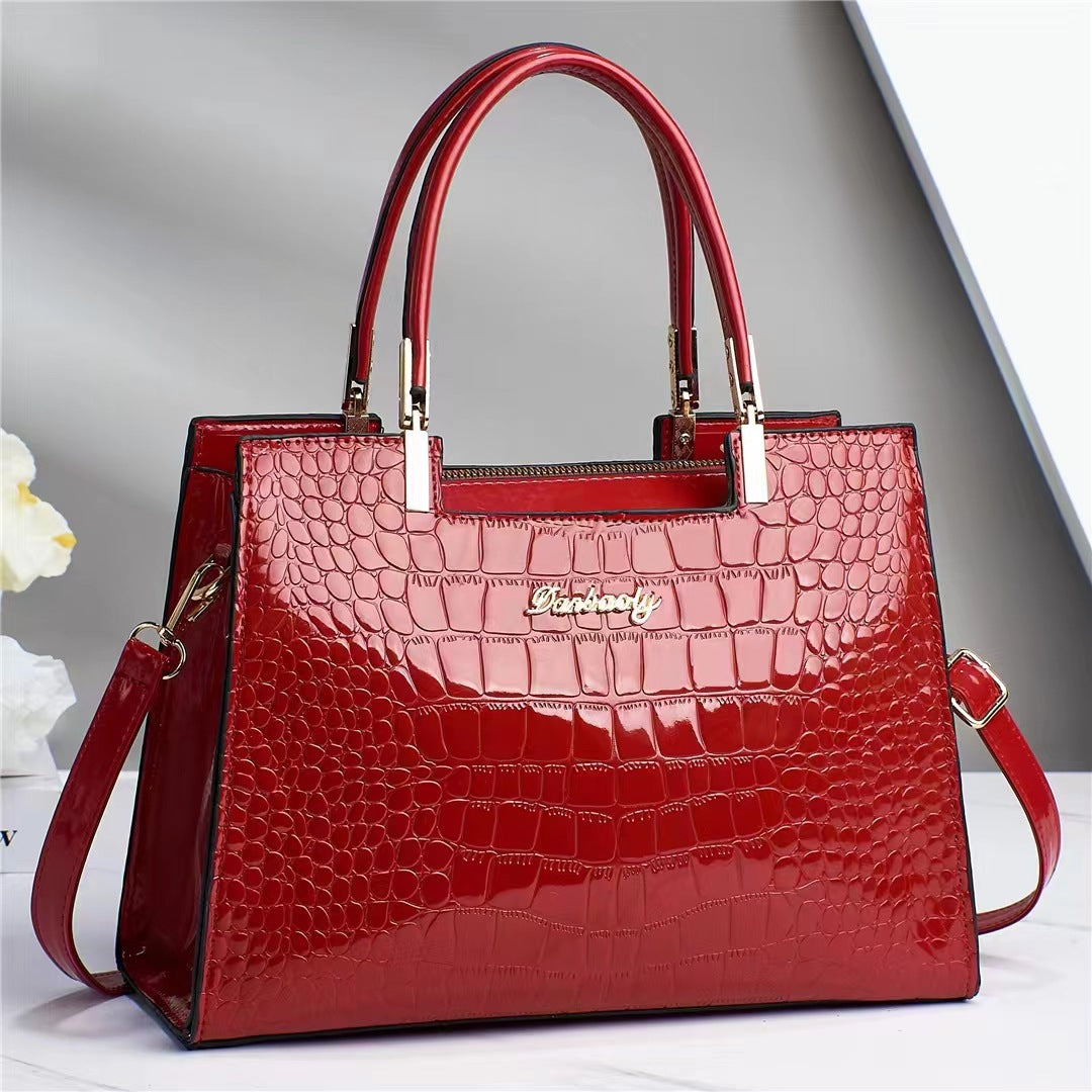 Crocodile Pattern Middle-aged Women's Shoulder Handbag